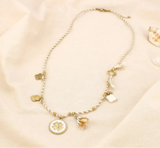 Collier Azely