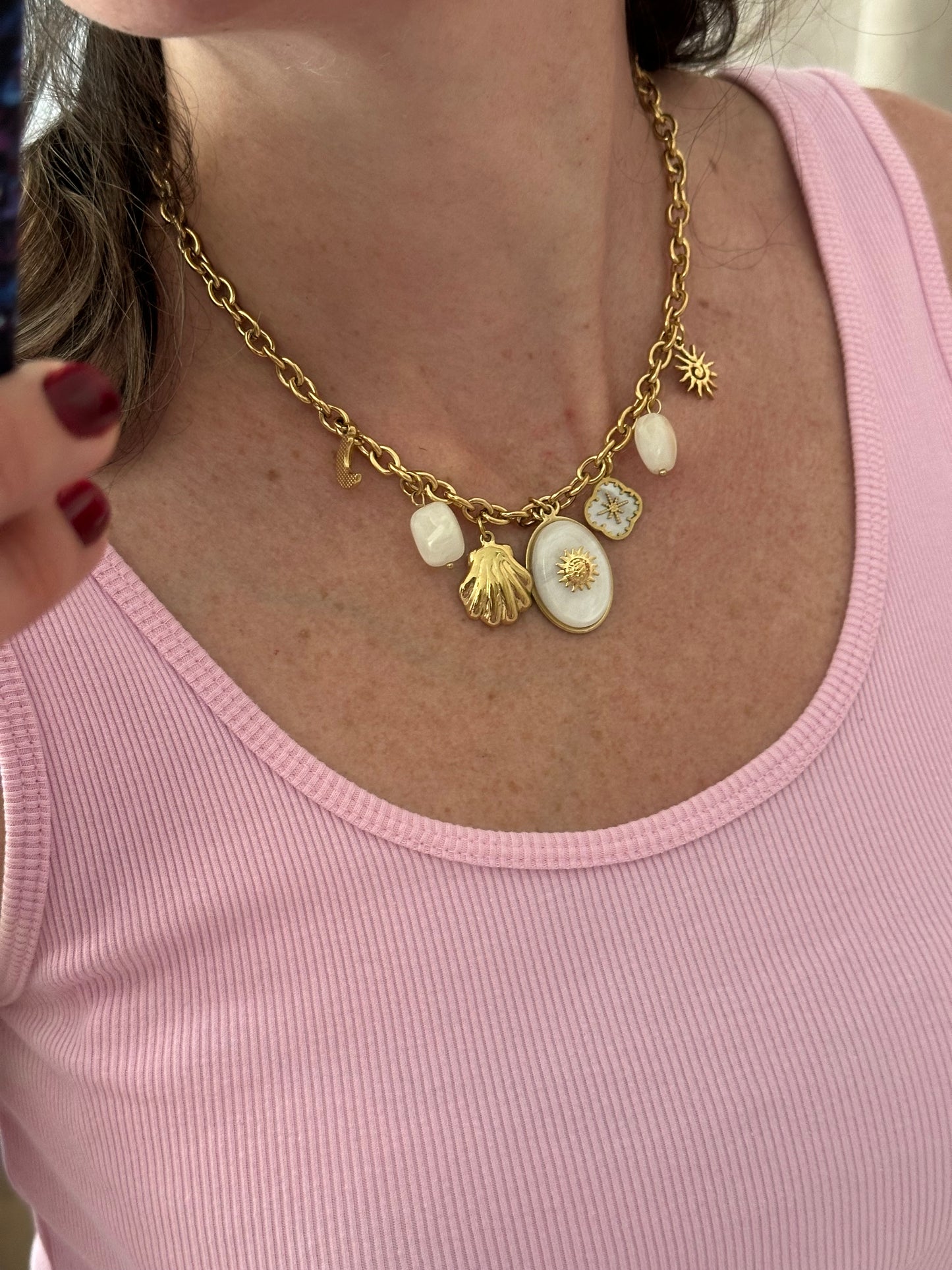 Collier Isa