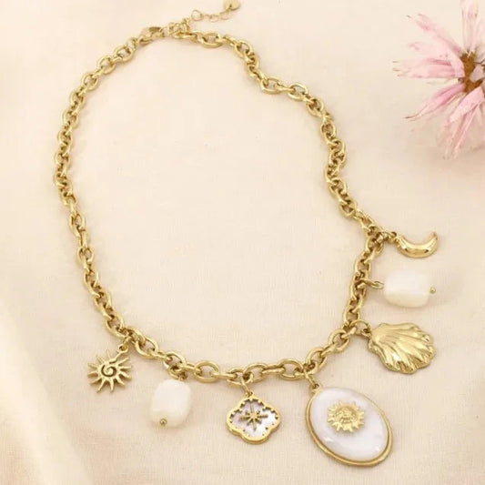 Collier Isa